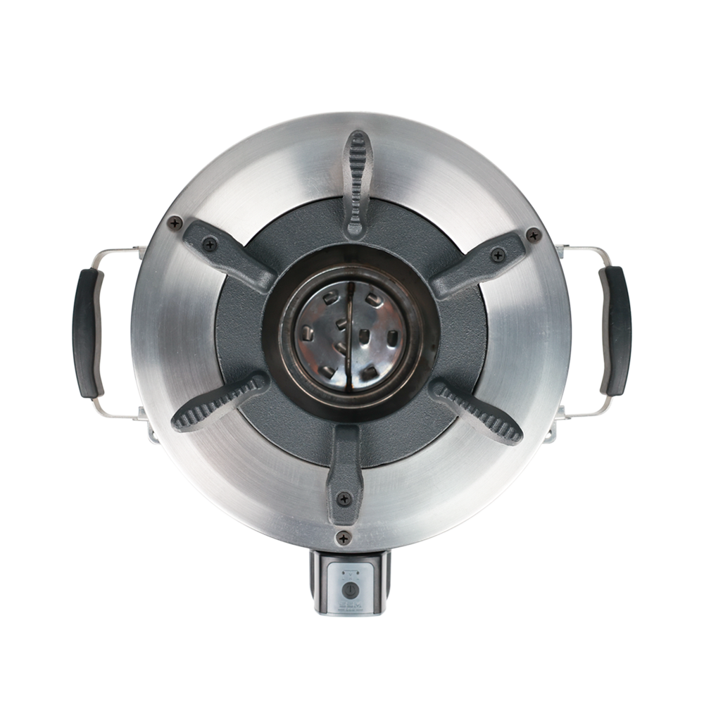 Top-down view of the F-28, highlighting the stovetop that combines stainless steel and cast iron for reduced weight and increased durability.